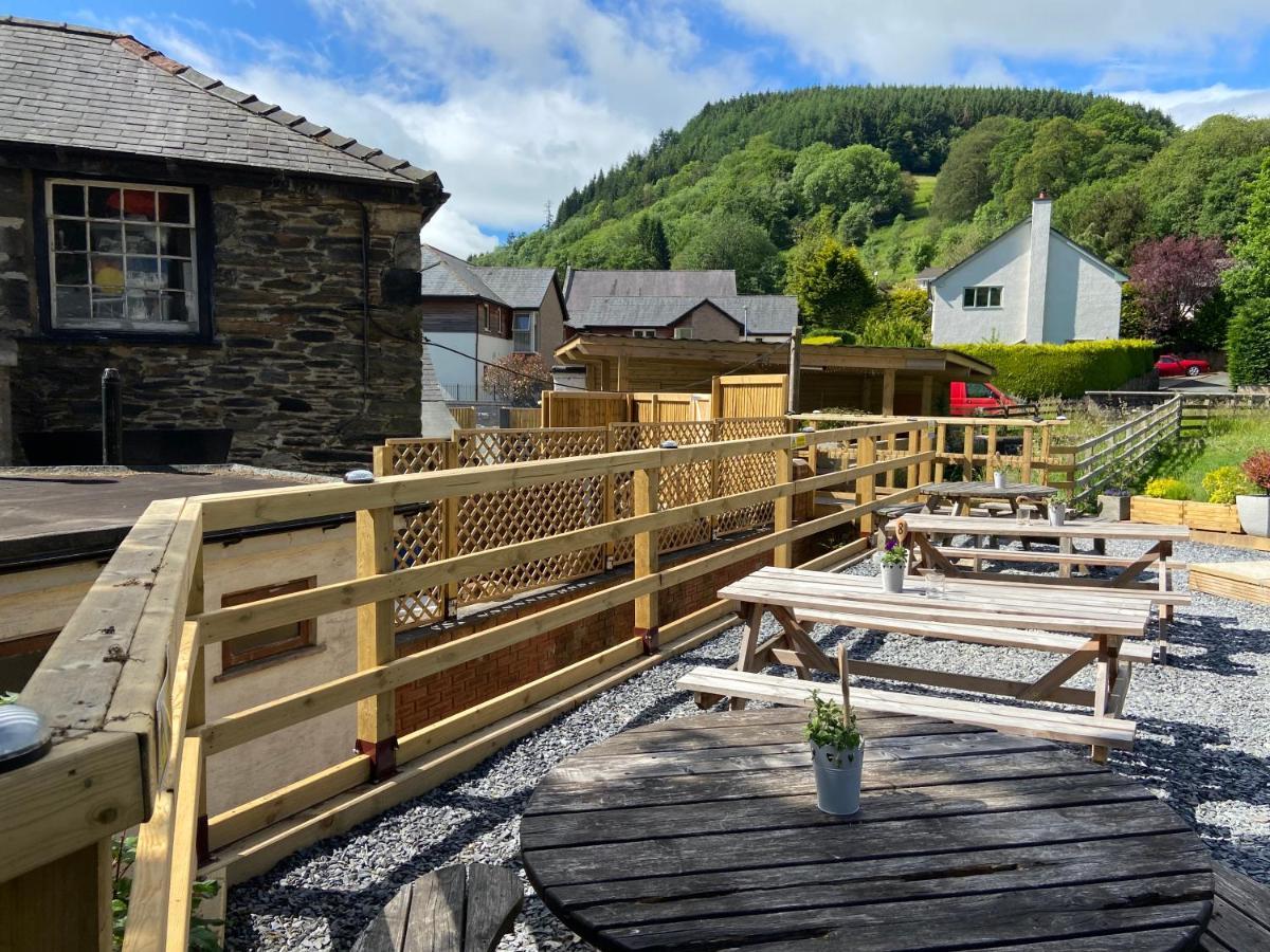 Oyo Glyn Valley Hotel Llansantffraid Llansantffraid Glyn Ceiriog Kültér fotó