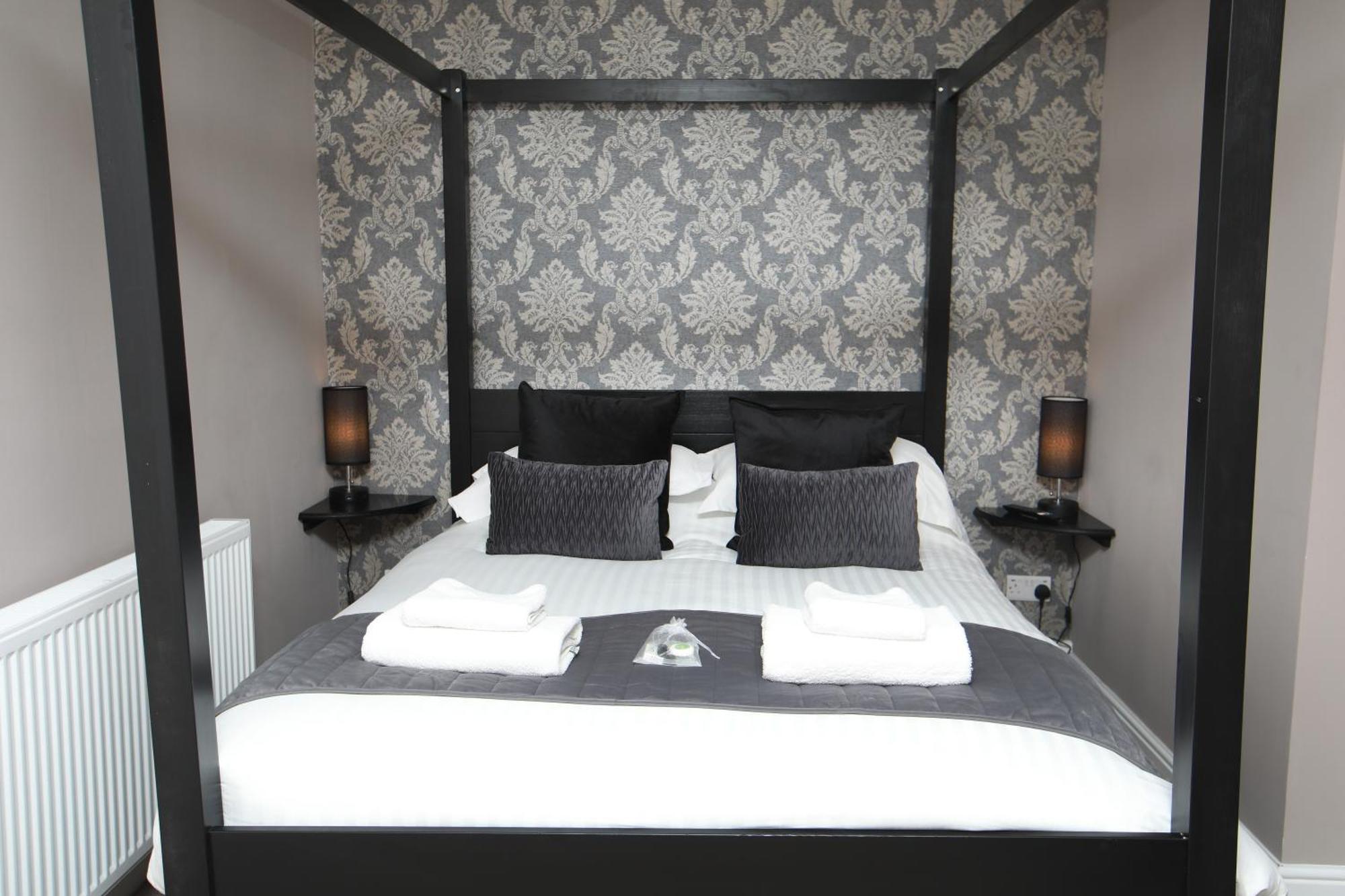 Oyo Glyn Valley Hotel Llansantffraid Llansantffraid Glyn Ceiriog Kültér fotó